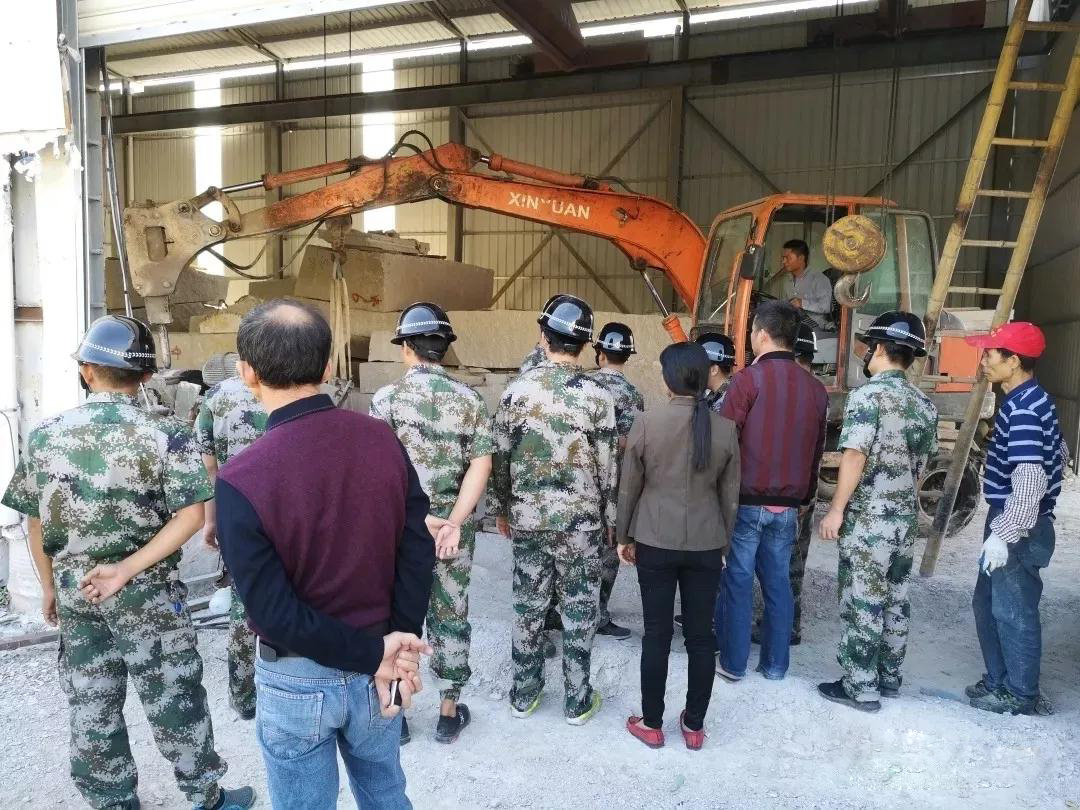 福建南安市豐州鎮石材行業環保整治現場