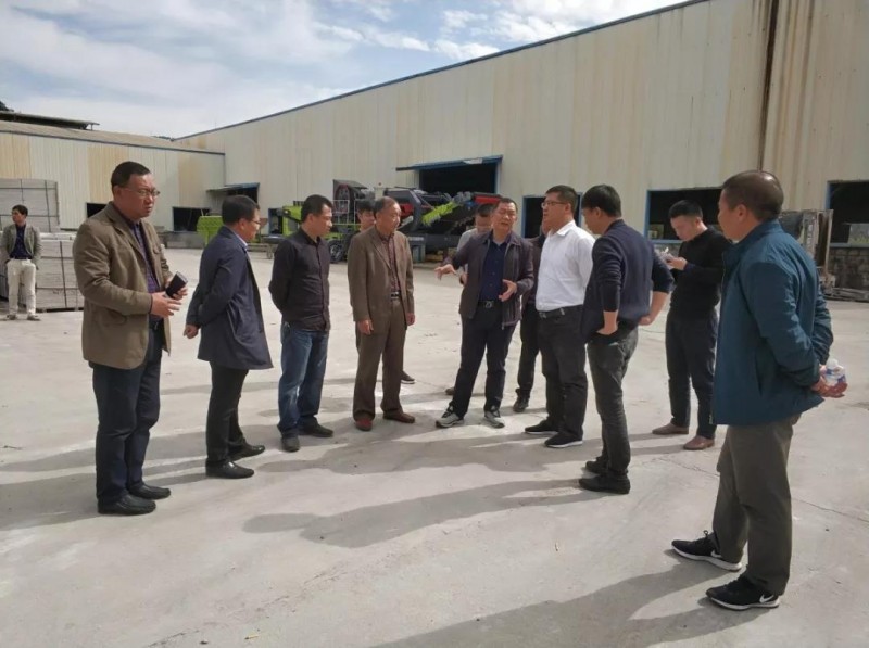 福建古田縣縣長深入鶴塘鎮(zhèn)調研石材礦產(chǎn)綜合整治工作
