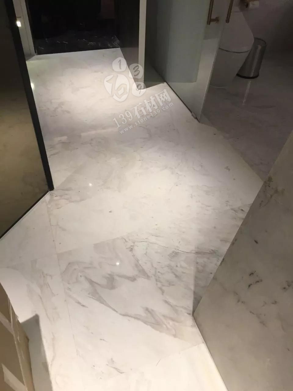 【三興大理石】主營:范思哲藍、直紋白、星白、淺啡網、白玉蘭、大花白、白沙、索菲特金