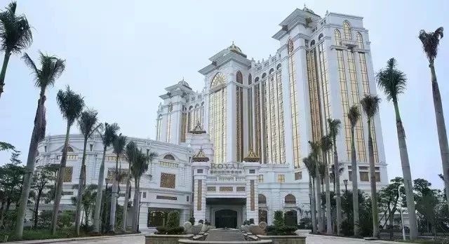 石材人來廈門都喜歡睡這個酒店，原因是為了看豪華的石材