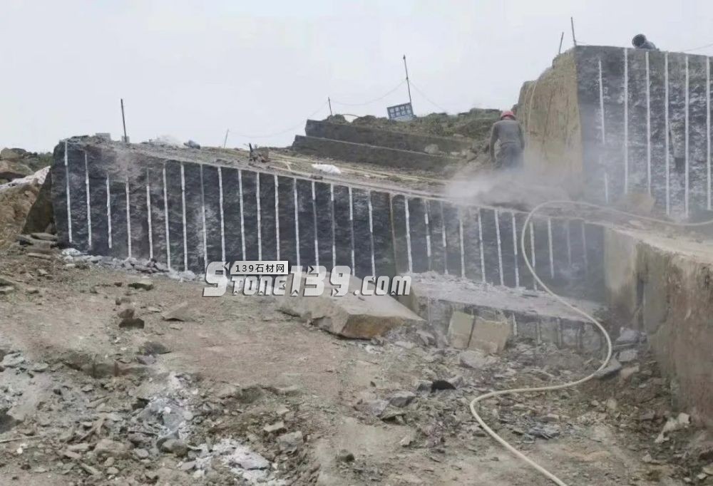 投資20.1億，四川興文掘金（四川黑）“石經濟” 全產業鏈，做強石材產業！