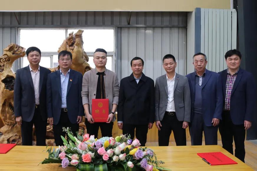 【石界大愛】近期，眾多石企認捐數千萬，用于開展扶貧濟困、文化教育等慈善公益活動