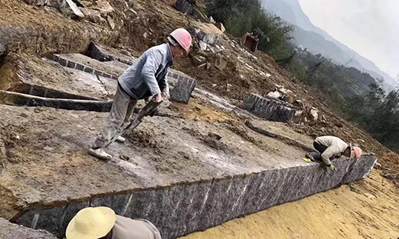 四川黑石產地興文縣工商聯走訪調研興文縣福尚石材有限公司
