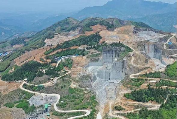 福建石材產區寧德市屏南縣花崗巖小藍寶石材"