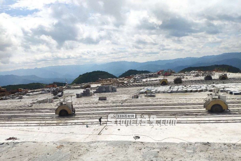 湖南芝麻灰礦山廠家花崗巖直銷