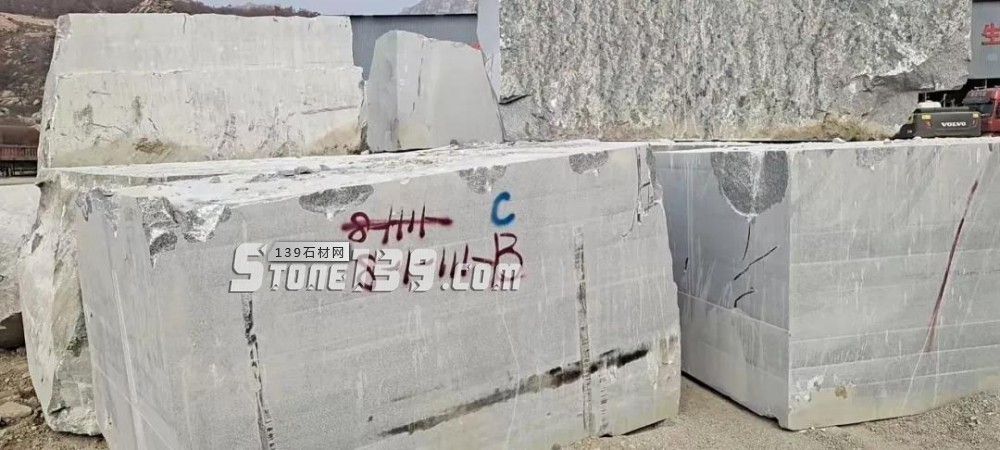 山東泗水石材魯灰正礦荒料開始銷售，附魯灰報價！