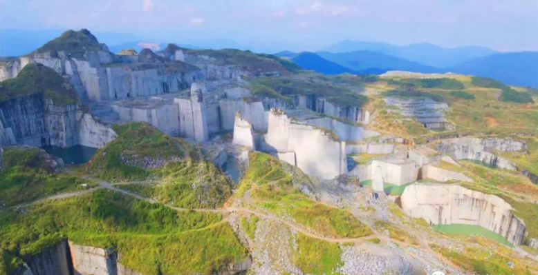 圖賞封礦后的福建最大石材礦山——長(zhǎng)泰吳田山!