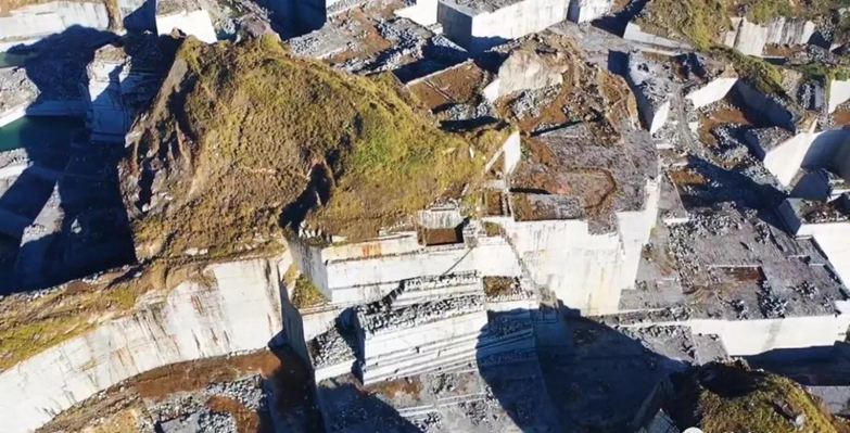 圖賞封礦后的福建最大石材礦山——長(zhǎng)泰吳田山！