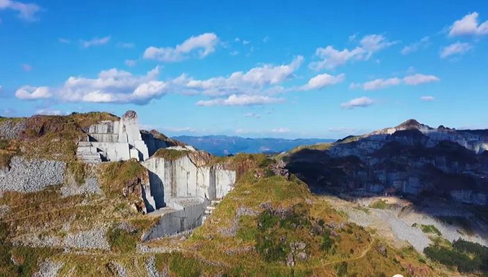 圖賞封礦后的福建最大石材礦山——長(zhǎng)泰吳田山!