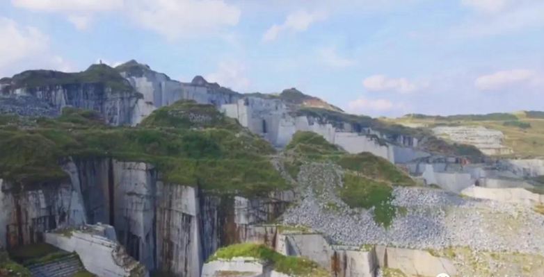 圖賞封礦后的福建最大石材礦山——長(zhǎng)泰吳田山!